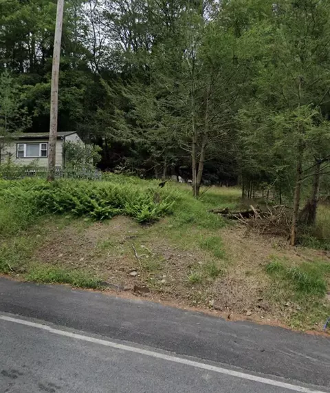 32 Highland Lake Rd, Highland, NY 12732