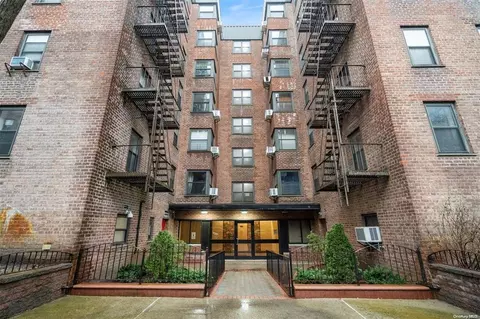 91-08 32nd Ave #E607, East Elmhurst, NY 11369