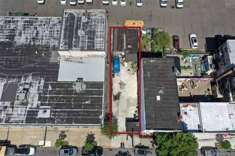 145 Jefferson St, New York, NY 11206