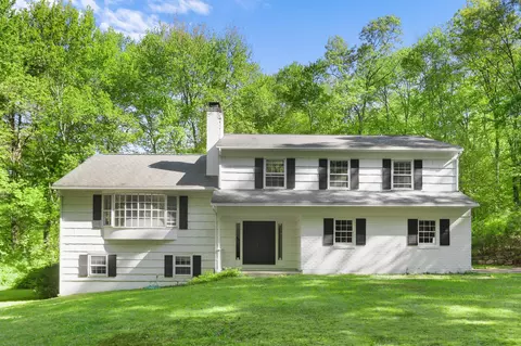 75 West Rd, Pound Ridge, NY 10576
