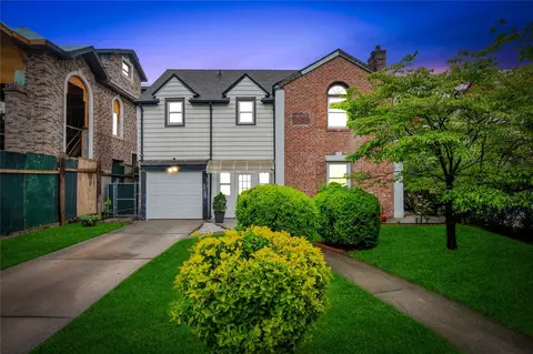29-05 Parsons Blvd, Flushing, NY 11354