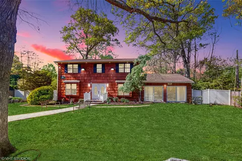 318 Veterans Memorial Hwy, Commack, NY 11725