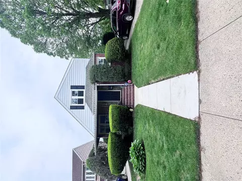 1639 Belmont Ave, North Hempstead, NY 11040