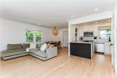 24 Wappanocca Ave #A, Rye, NY 10580