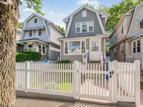 4428 Bruner Ave, New York, NY 10466