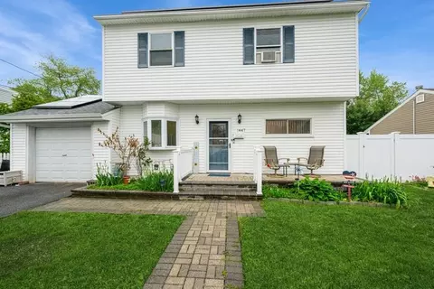 1447 Lombardy Blvd, Bay Shore, NY 11706