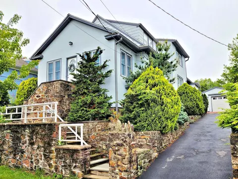 1306 Henry Ave, Mamaroneck, NY 10543