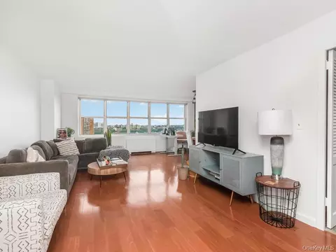 555 Kappock St #18C, New York, NY 10463