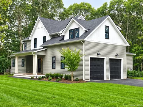 116 Dayton Ave, Manorville, NY 11949