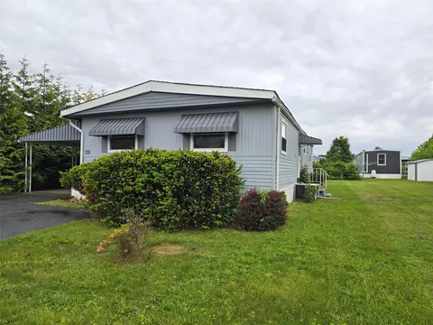703-25 Fresh Pond Rd, Calverton, NY 11933