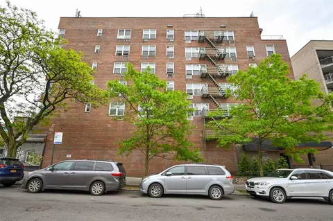 134-54 Maple Ave #5W, Flushing, NY 11355