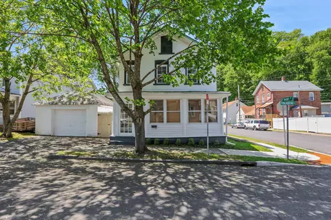 43 Ponckhockie St, Kingston, NY 12401
