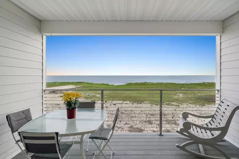 473 Dune Rd #6B, Westhampton Beach, NY 11978