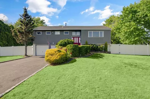102 Tinton Pl, East Northport, NY 11731