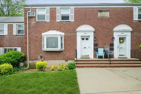 70-08 261th St #A1, Glen Oaks, NY 11004