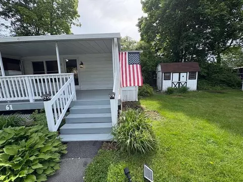 179 Van Wagner Rd #61, Arlington, NY 12603