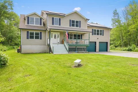 594 County Route 22, Wawayanda, NY 10940