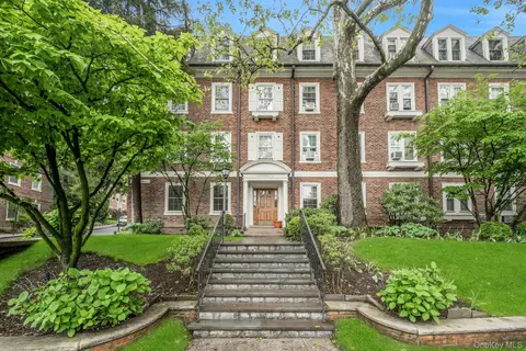 3 Alden Pl #1A, Bronxville, NY 10708
