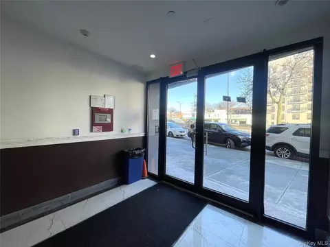 70-26 Queens Blvd #10B, New York, NY 11377