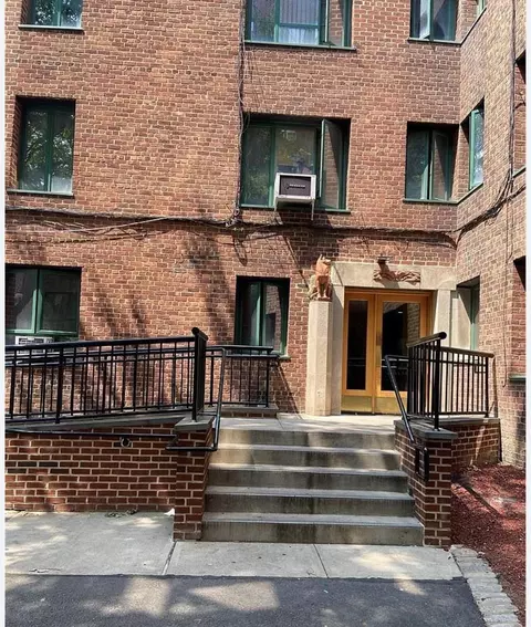 1722 Purdy St #MC, New York, NY 10462