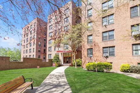 150-10 71st Ave #6H, New York, NY 11367