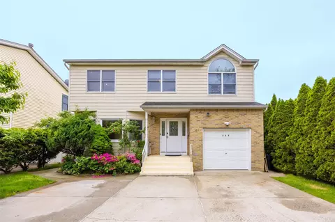 247 Marcus Ave, North Hempstead, NY 11040