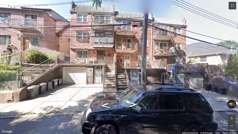 85-10 165 St, Jamaica, NY 11432