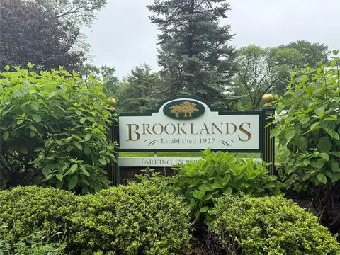 2 Brooklands #2D, Yonkers, NY 10708