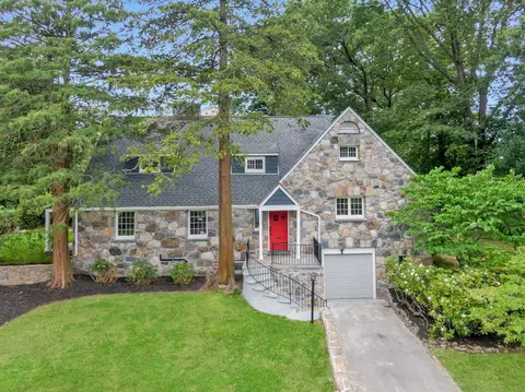 92 Glenwood Ave, New Rochelle, NY 10801