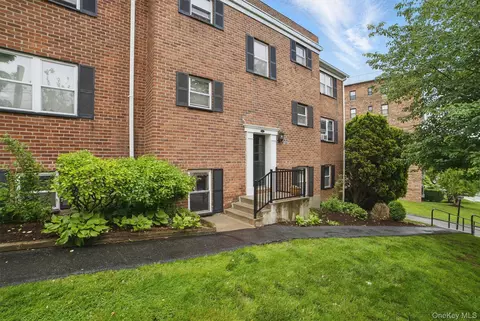 135 6 Highland Ave S #D1, Ossining, NY 10562