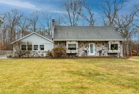 129 Boardman Rd, Poughkeepsie, NY 12603