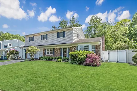 721 3rd Ave, East Northport, NY 11731
