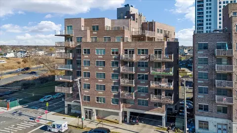 156 Beach 9th St #7C, New York, NY 11691