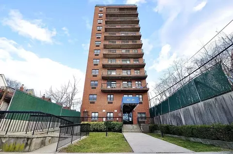 87-30 62nd Ave #202, Rego Park, NY 11374