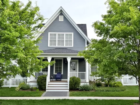 6 Livingston St, Red Hook, NY 12571