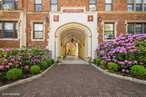 31 Pondfield Rd W #68, Yonkers, NY 10708