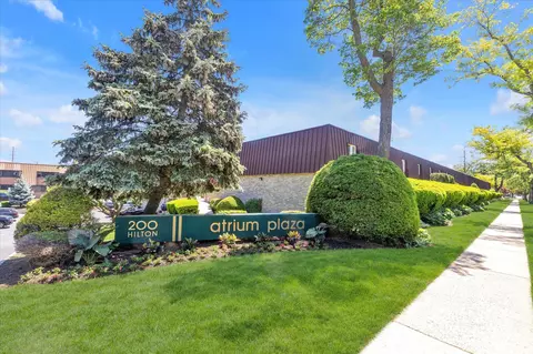 200 Hilton Ave #50, Hempstead, NY 11550