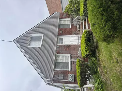 121-10 196 St, New York, NY 11413