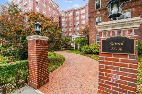 76-36 113th St #1A, Forest Hills, NY 11375