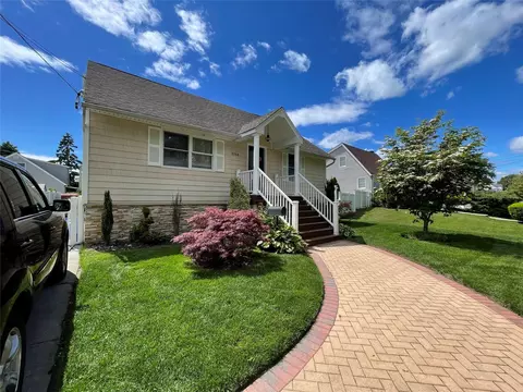 3168 Yost Blvd, Oceanside, NY 11572