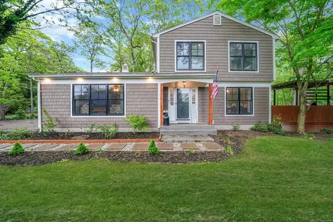 121 Tyler Ave, Miller Place, NY 11764