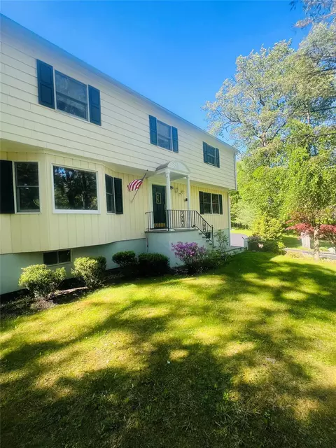 123 East St, Lewisboro, NY 10590