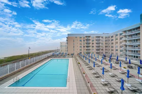 522 Shore Rd #3G, Long Beach, NY 11561