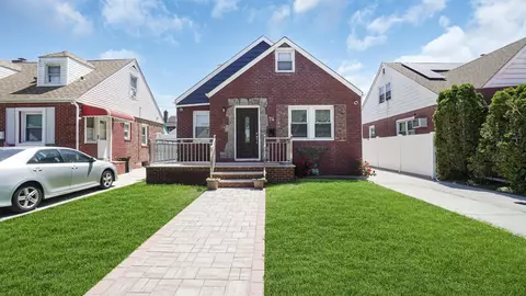 74 Locustwood Blvd, Elmont, NY 11003