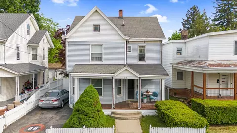 66 Orchard St, Walden, NY 12586