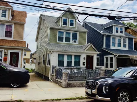 114-30 158th St, Rochdale Village, NY 11434