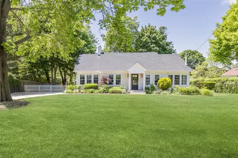 350 Skunk Ln, Cutchogue, NY 11935