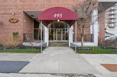 495 Odell Ave #8B, Yonkers, NY 10703