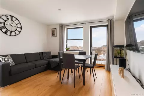 35-38 Junction Blvd #5H, New York, NY 11368