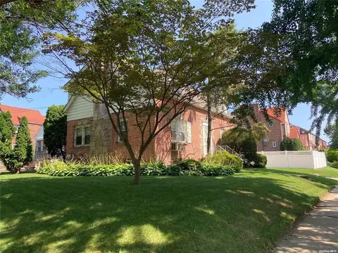 210-05 89th Ave, New York, NY 11427